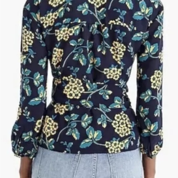 J Crew Floral Drapey Crepe Wrap Top size M EUC - Picture 12 of 12
